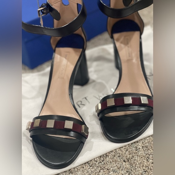 Stuart Weitzman Size 9 Black ankle strap sandal - Picture 3 of 8